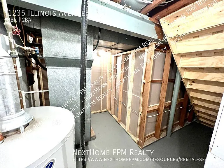 1235 Illinois Ave — Photo 29