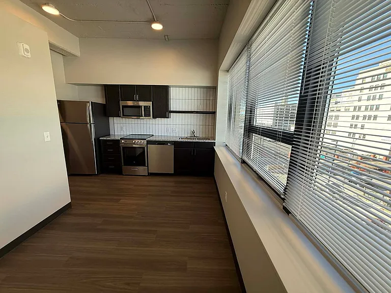The Arnold Apartments — Photo 22