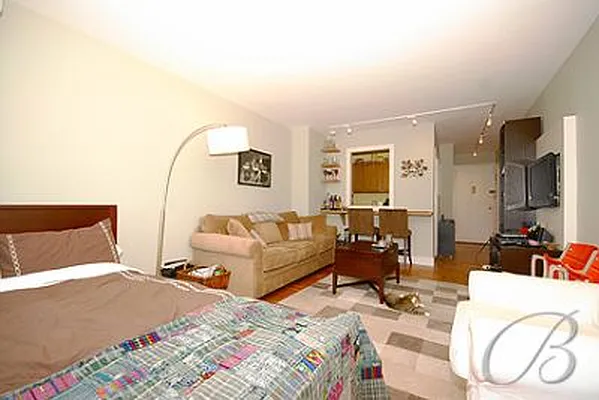 Sold by Bellmarc Realty | media 24