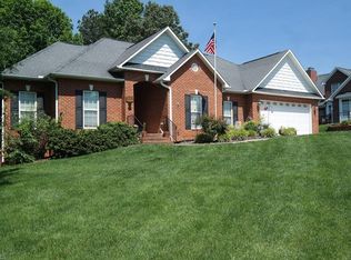 215 Bent Pine Rd, Thomasville, NC 27360