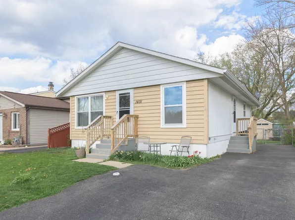 1431 Elm Ave, Round Lake Beach, IL 60073