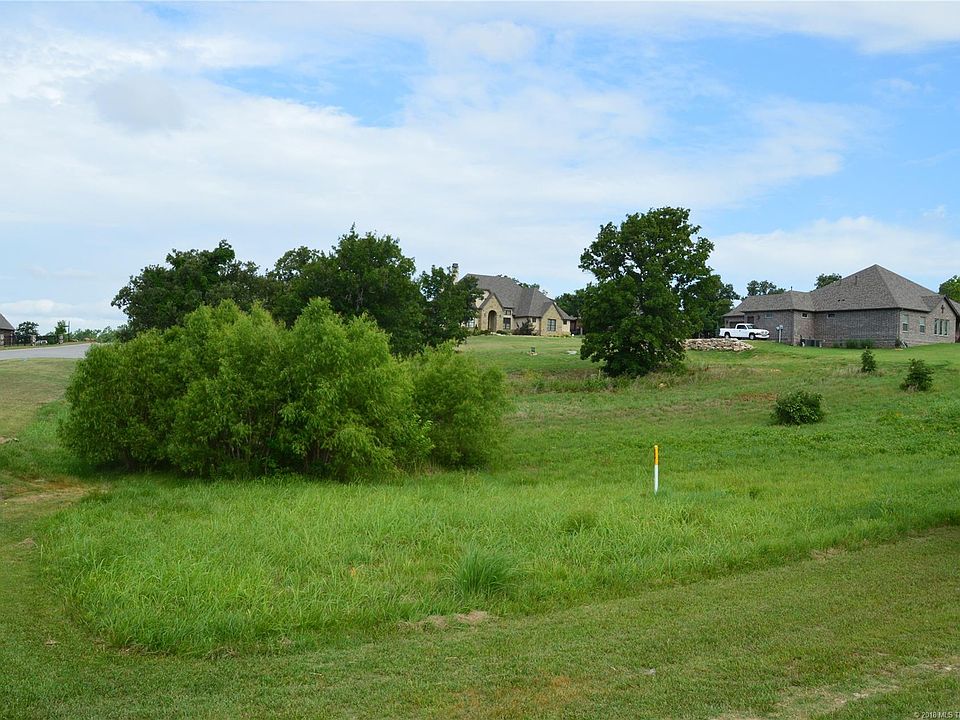 1st image of 421 Summercrest Ct
