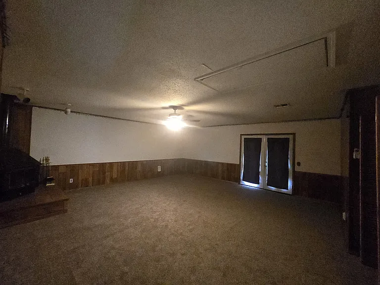 909 S Park St — Photo 12