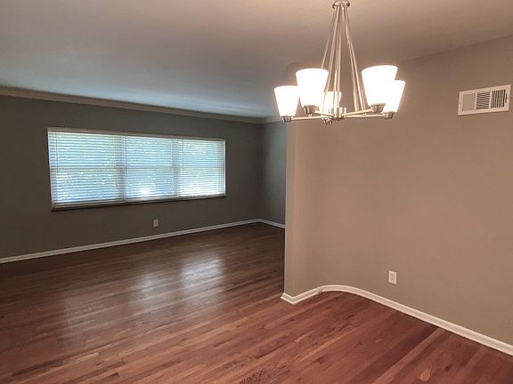 3rd image of 7361 Pershing Ave APT 2E