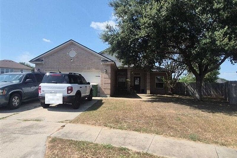 1st image of 109 Water Oak Ct