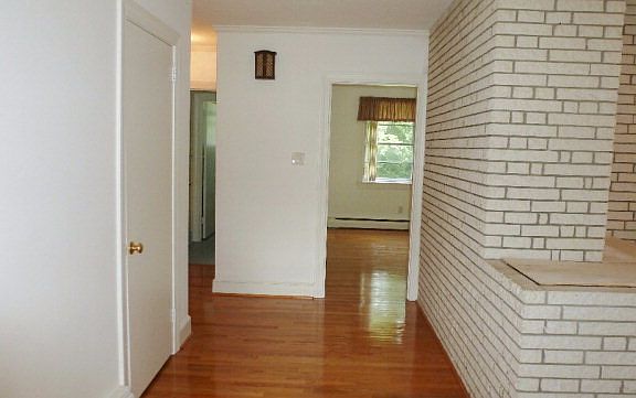 2nd image of 212 Cambridge Dr