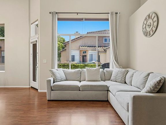 5th image of 11354 Via Rancho San Diego Unit F