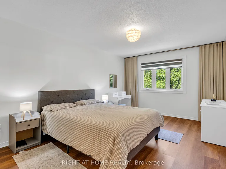 2029 Westmount Dr — Photo 19