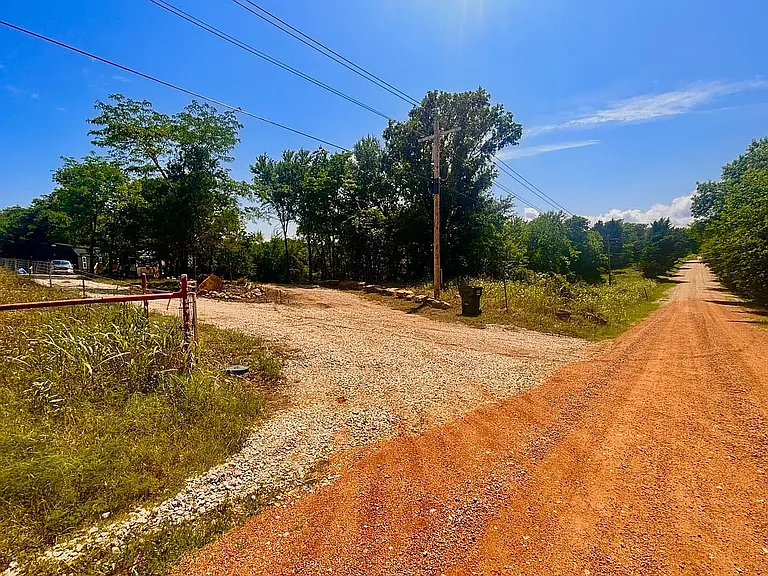 7009 Coley Rd — Photo 32