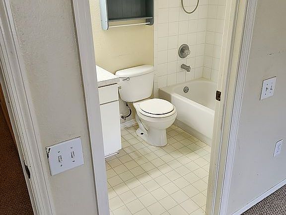 3rd image of 1250 Costa Mesa Dr