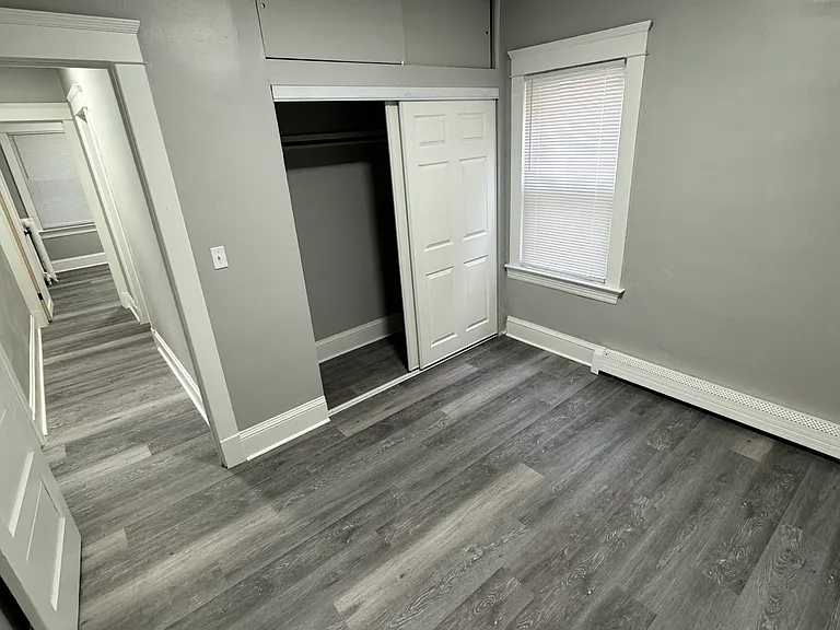 3923 Carlyle Ave — Photo 6