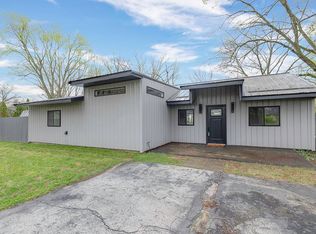 30372 N Meadow Brook Ln, Elkhart, IN 46514