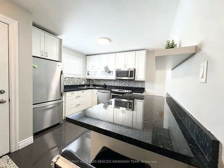 105 Wales Ave — Photo 2