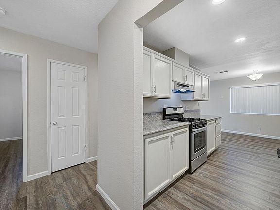 5th image of 312 Havasu Dr
