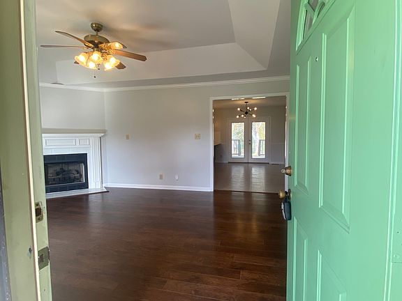 4th image of 279 Ardmoor Dr