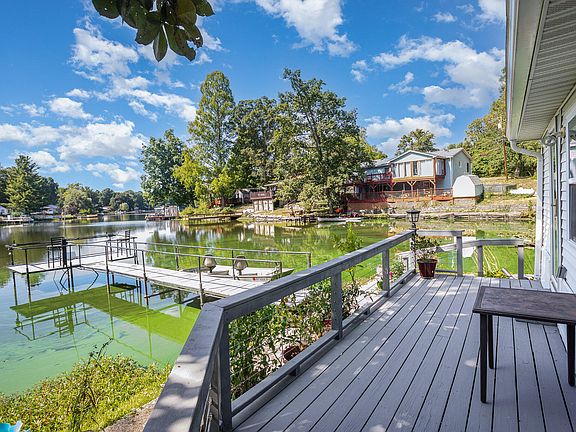 2nd image of 44 Boone Lake Cir