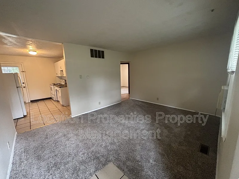 2 bed, 1.0 bath, 600 sqft, $995 — Photo 3