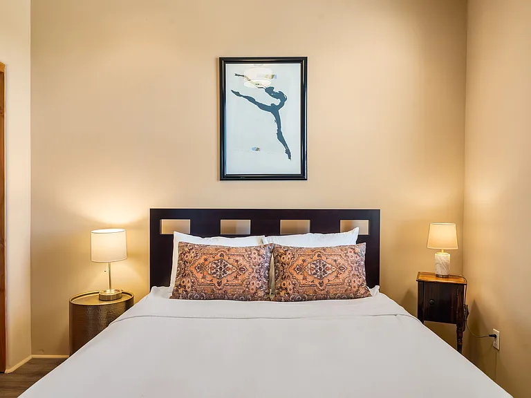 Bedroom Two / Queen Bed