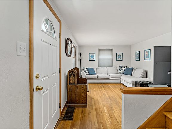 2nd image of 3238 Elderwood Dr