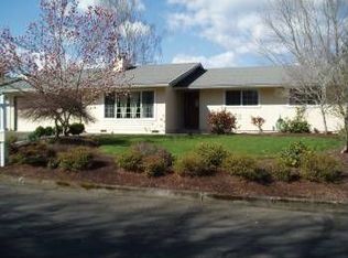 5843 SE Skyhigh Ct, Portland, OR 97267