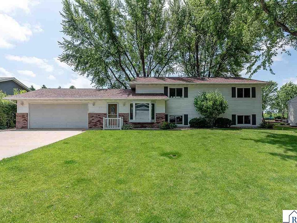 1st image of 211 Holly Ln