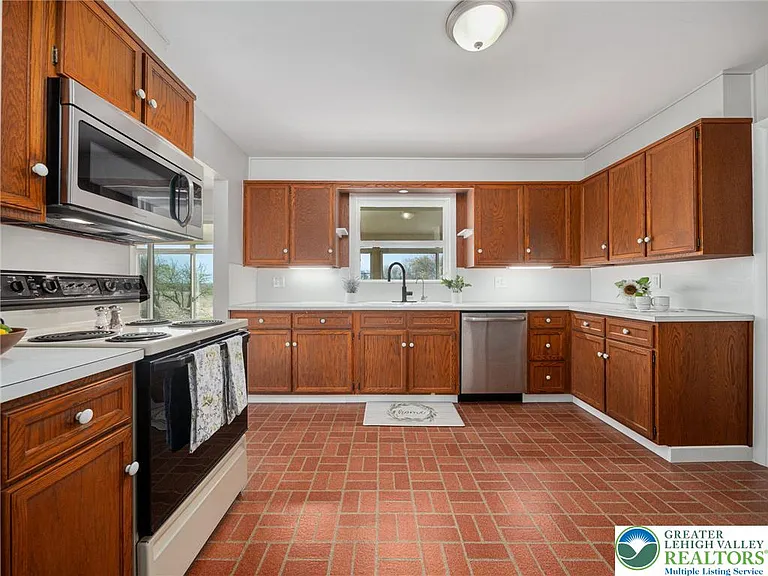 301 Ontelaunee Dr — Photo 37