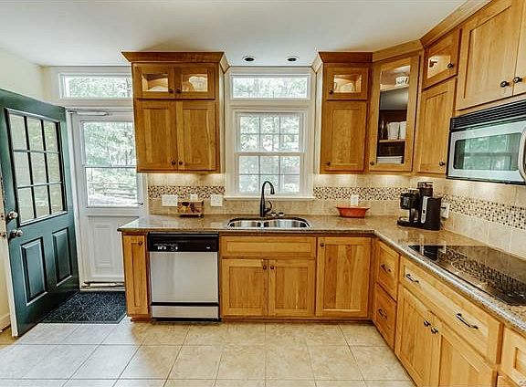 5th image of 7016 Birchbark Ln
