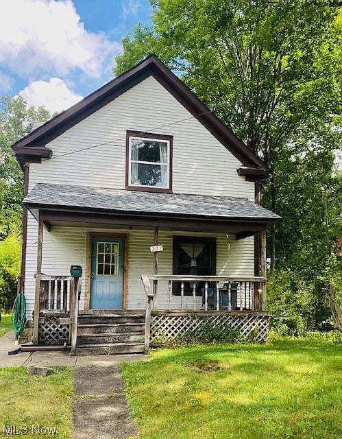 1st image of 227 E Crain Ave