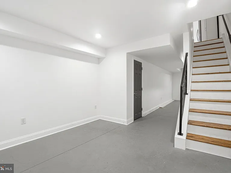 1807 Wylie St — Photo 30