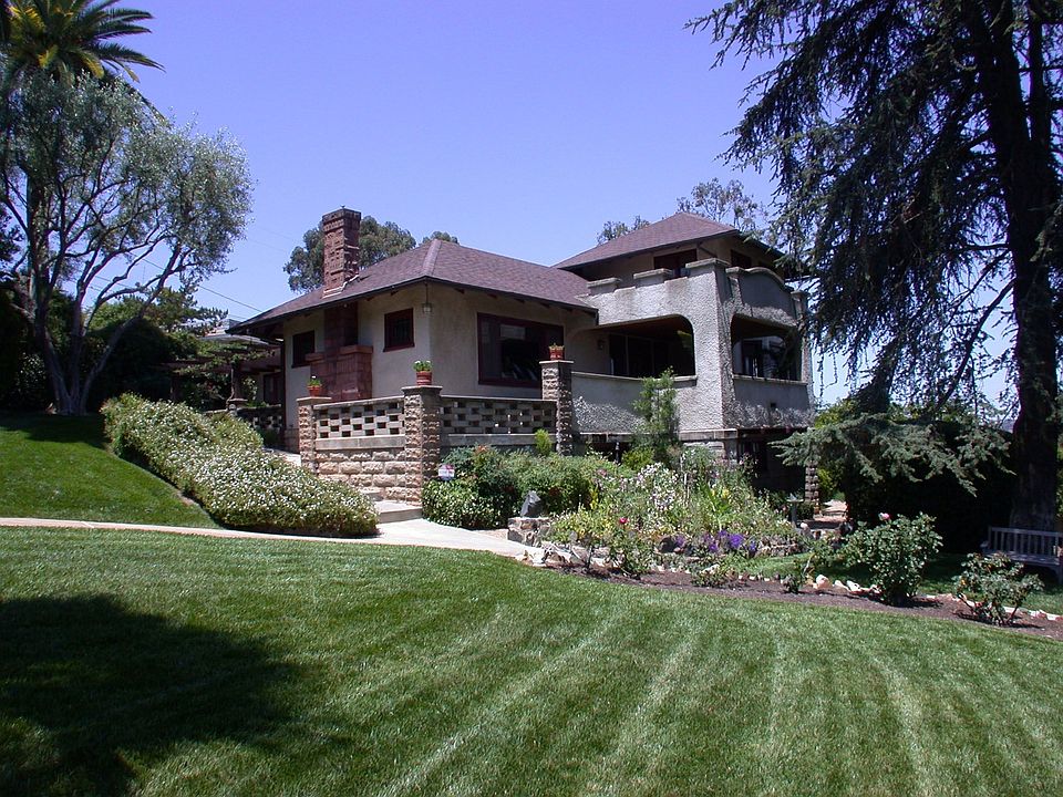 Front Shot + Manicured Lawn