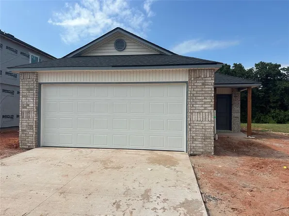 1416 Guthrie Farms Blvd, Guthrie, OK 73044