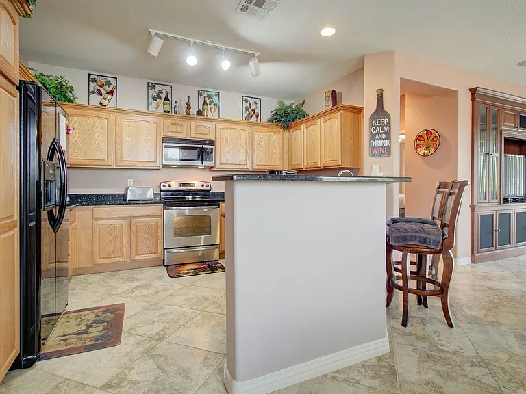22896 W Arrow Dr — Photo 17