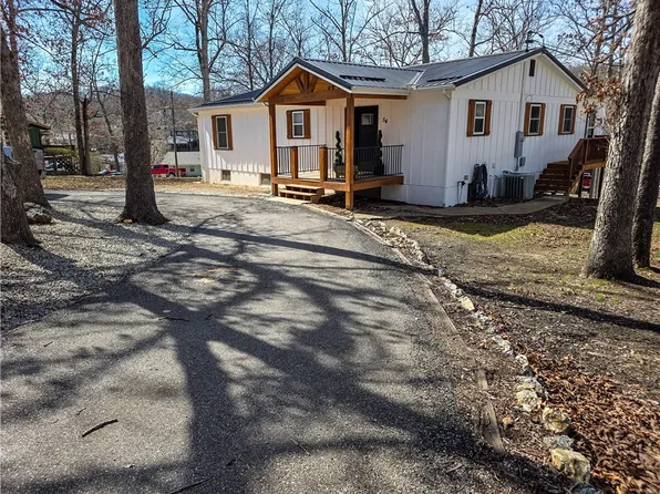 54 Forgotten Cir, Gravois Mills, MO 65037