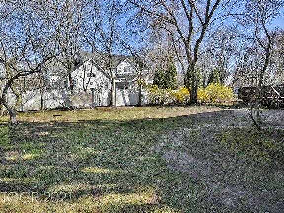 5th image of 151 Alder Dr