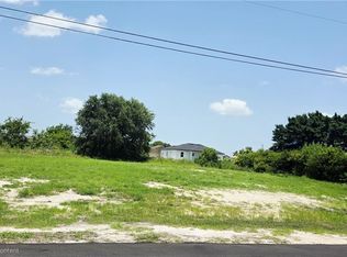 1406 NE 14th Ave, Cape Coral, FL 33909