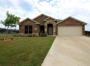 4105 Windmill Dr, Sanger, TX 76266