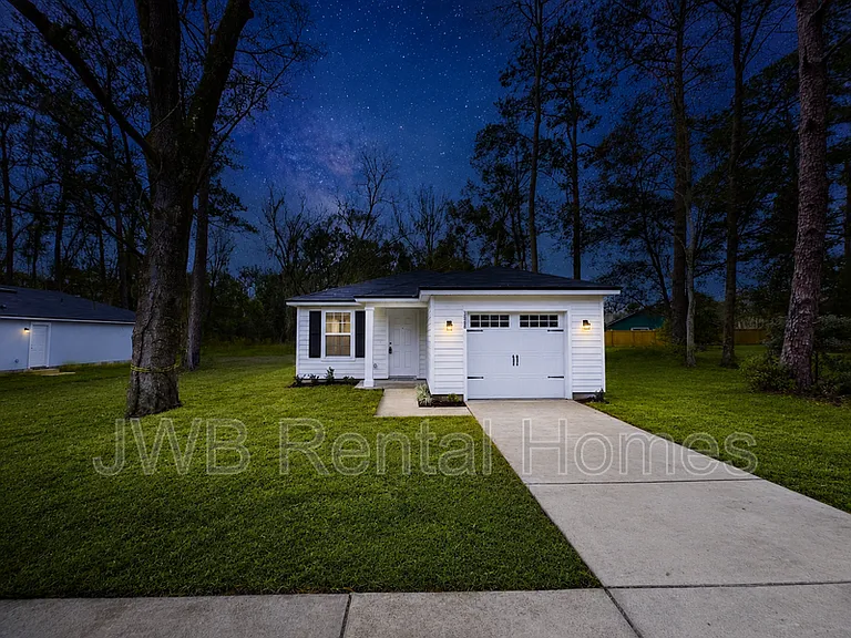 3848 Soutel Dr — Photo 10