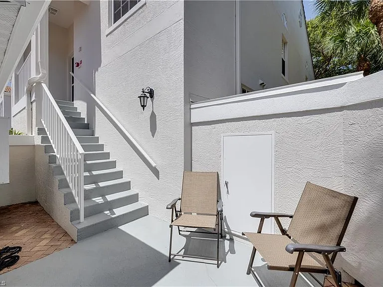 8420 Excalibur Cir #R12 — Photo 7