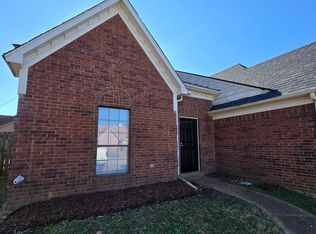 6845 Meadows End Ln, Memphis, TN 38141