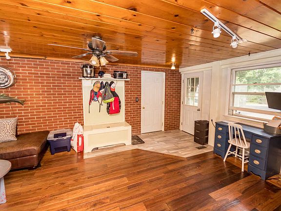 4th image of 1134 Ardmore St