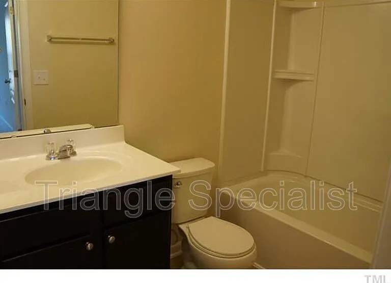 3908 Tresco Xing — Photo 7