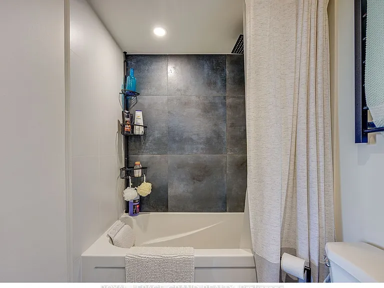 131 Torresdale Ave S #906 — Photo 17