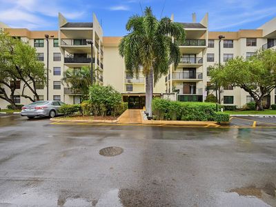 6195 Rock Island Road #210, Tamarac, FL, 33319