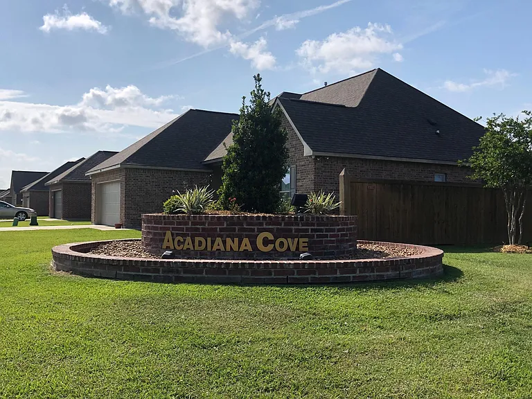 112 Timber Edge Dr — Photo 1