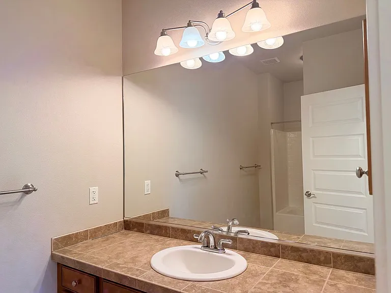 3047 Ridge View Pl — Photo 18