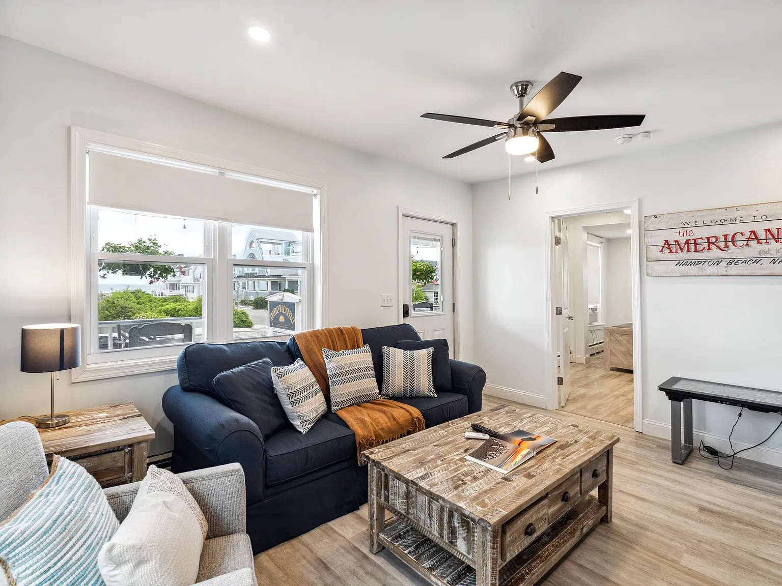 61 Ocean Blvd — Photo 4