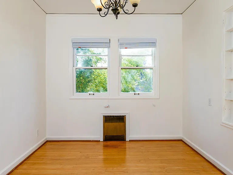 2500 NE Weidler St — Photo 39