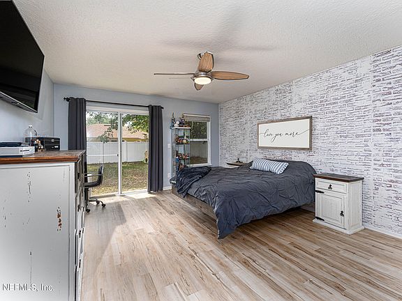 4th image of 11288 Martin Lakes Dr N