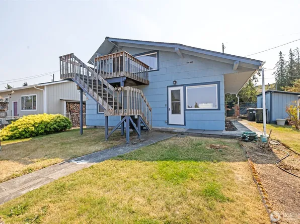 414 E Lopez Avenue, Port Angeles, WA 98362