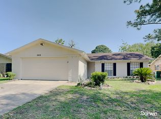 5618 Hickory Forest Dr, Houston, TX 77088